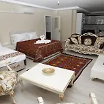 Ephesus Palace 호텔 2*