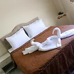 Ephesus Palace 호텔 2*