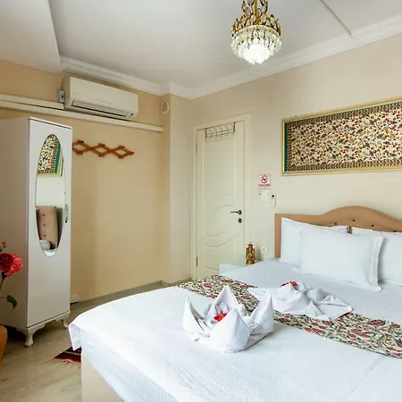 Ephesus Palace Hotell